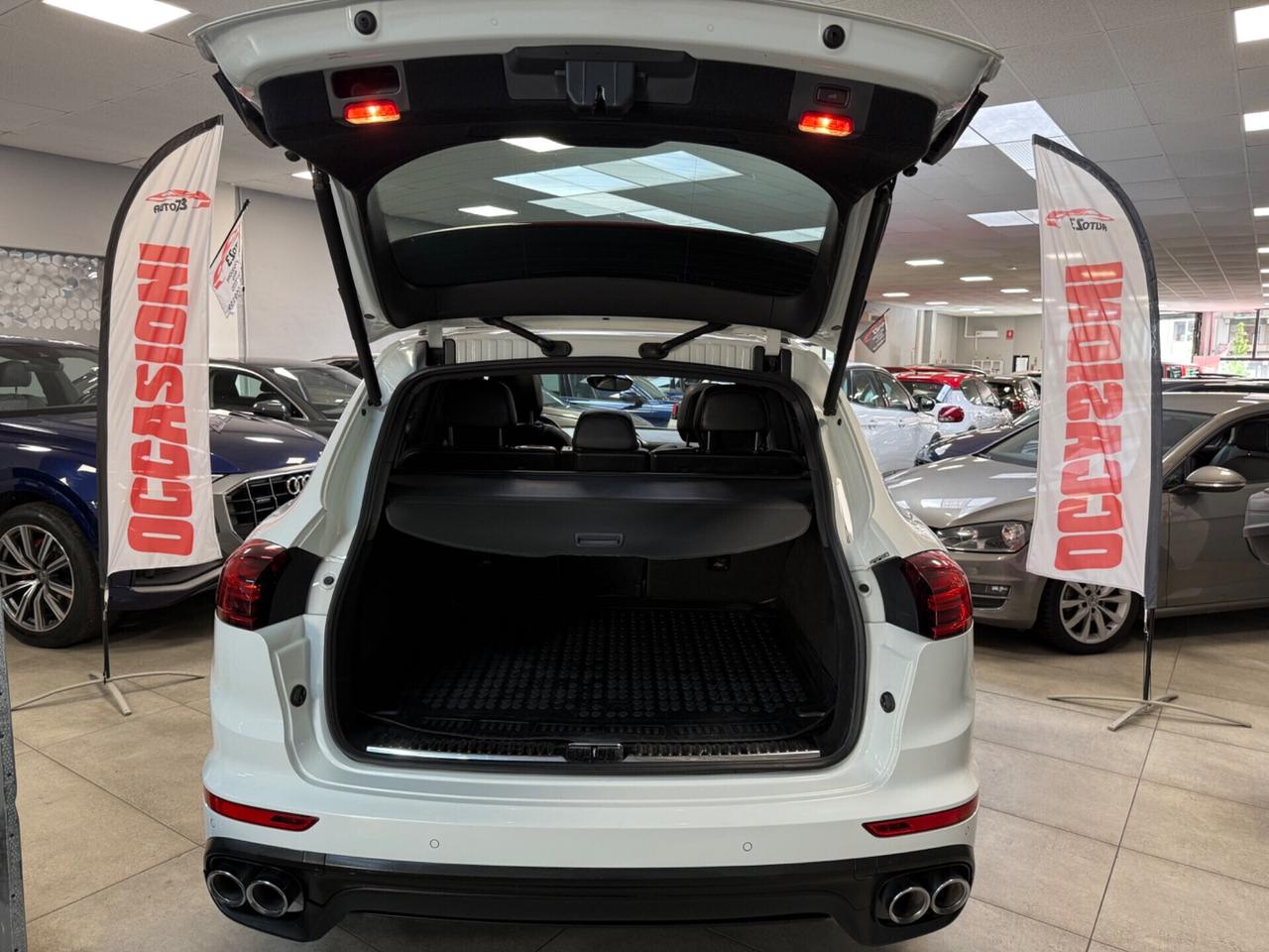 Porsche Cayenne 3.0 Diesel Platinum Edition 262CV
