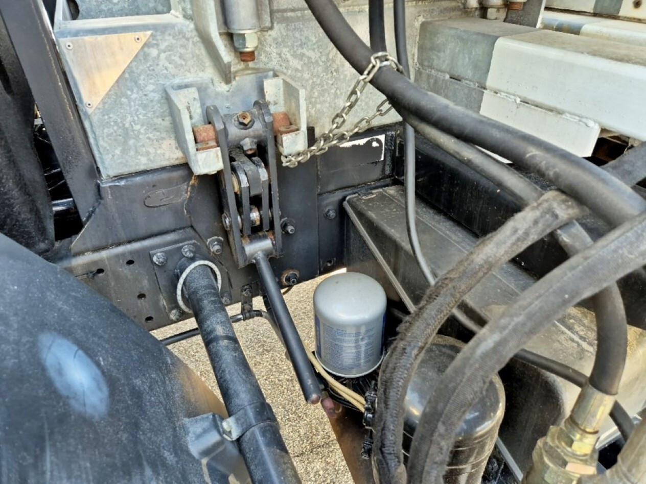 MAN 13 284 cassone e gru scarrabili con Radiocomando