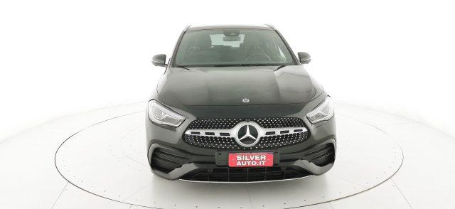 MERCEDES-BENZ GLA 200 d Automatic Premium