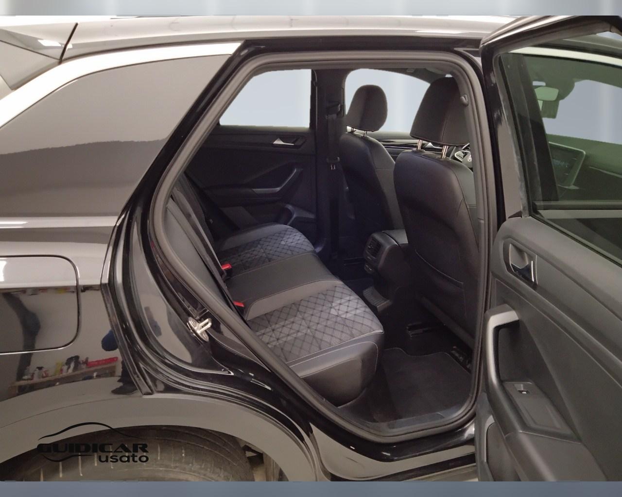 VOLKSWAGEN T-Roc I 2022 - T-Roc 1.0 tsi R-Line 110cv