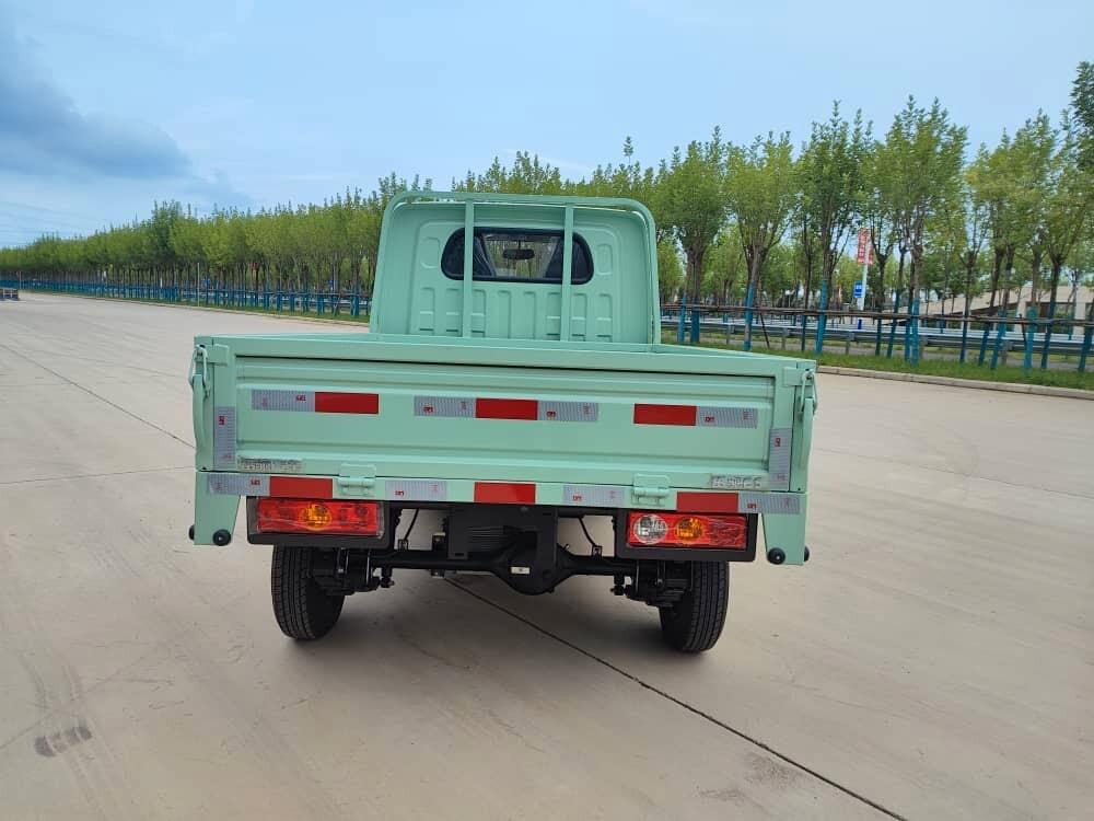 Yunlong PickUp - Simile Piaggio Porter