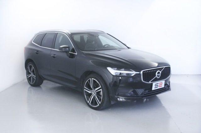 VOLVO XC60 B4 (d) AWD Geartronic Momentum Int. Pelle