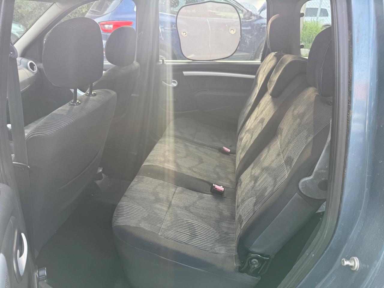 Dacia Logan 1.6 gol 7 posti ambiance