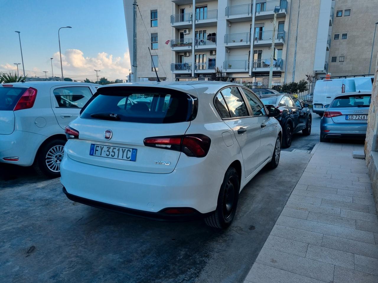 Fiat Tipo 1.3 Mjt S&S 5 porte Easy