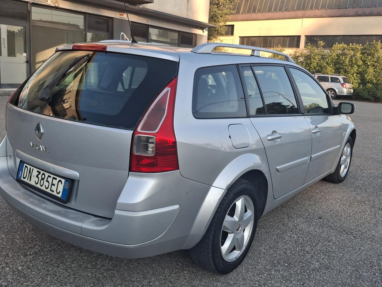 Renault Megane Mégane 1.5 dCi/85CV Grandtour Serie Speciale
