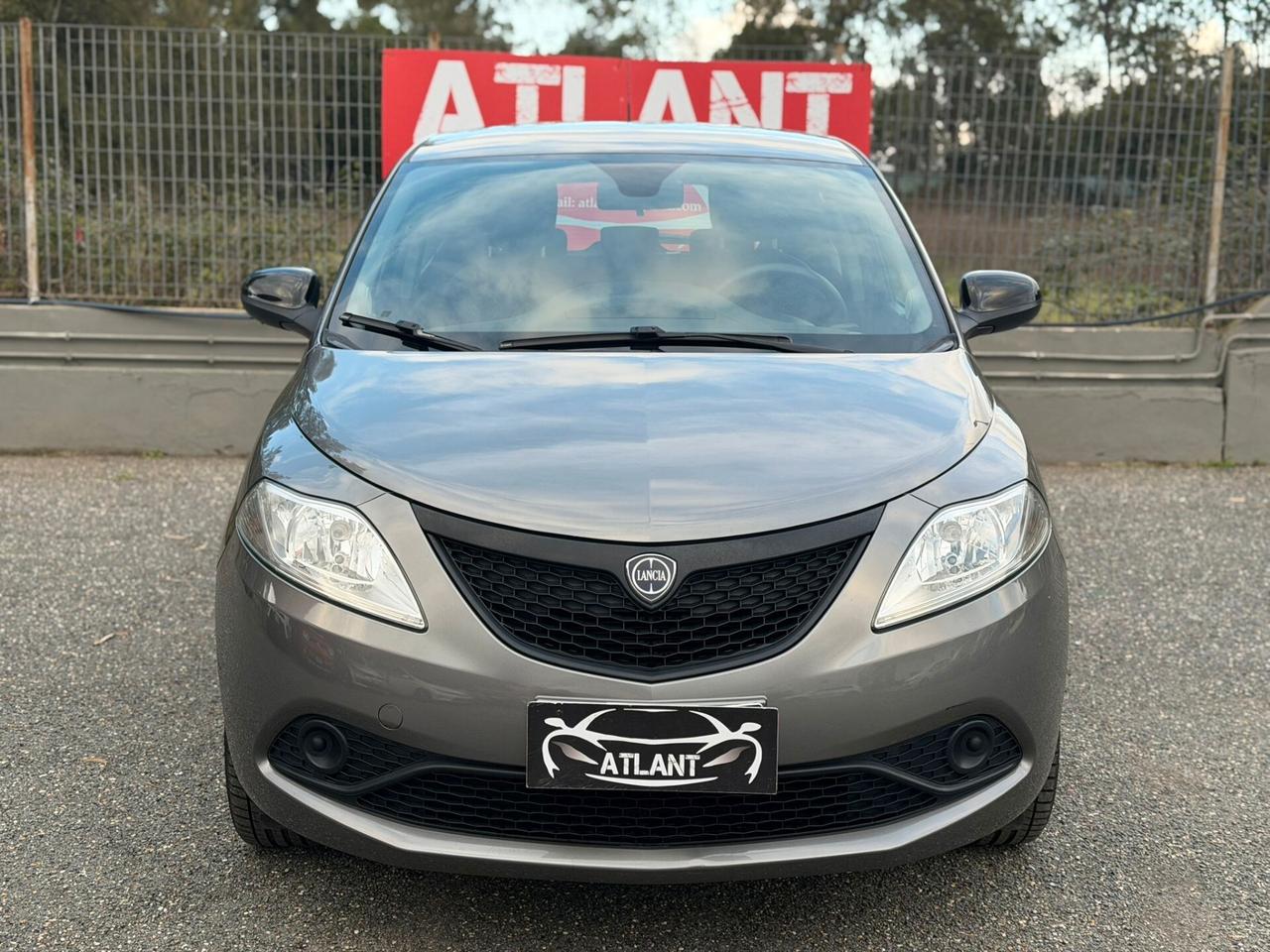 Lancia Ypsilon 1.2 69 CV 5 porte GPL Ecochic Elefantino Blu
