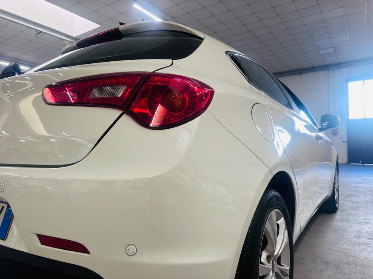 Alfa Romeo Giulietta 1.4 Turbo 120 CV GPL Distinctive