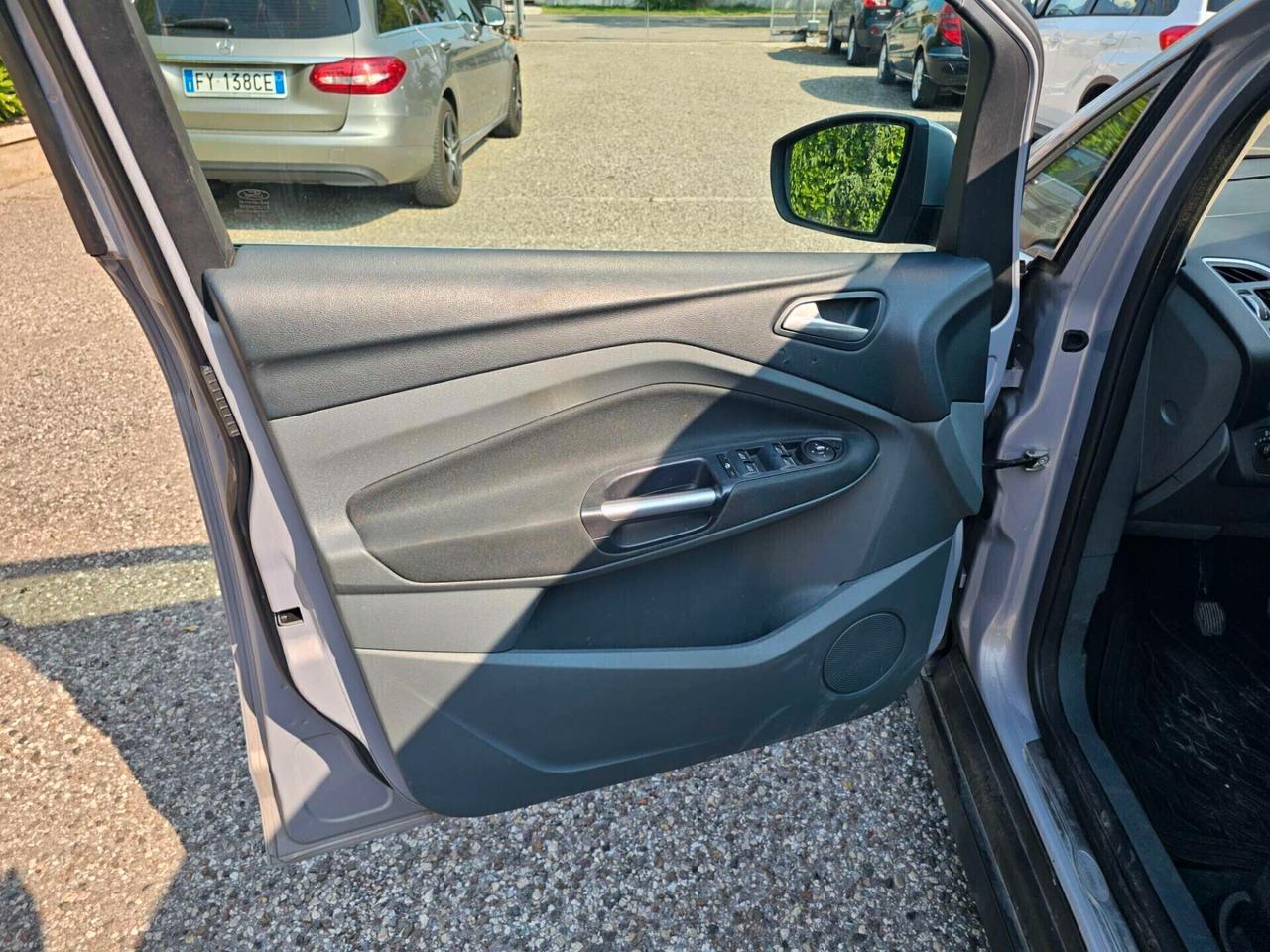 Ford C-Max 1.6 TDCi 115CV Titanium