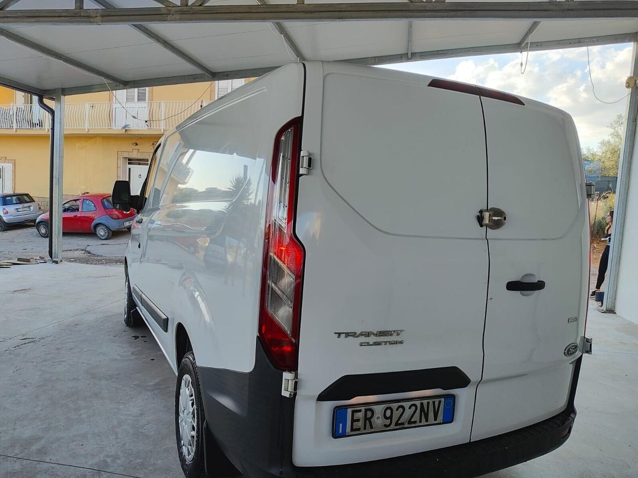 Ford Custom Tourneo Custom 2.2 TDCi 100CV