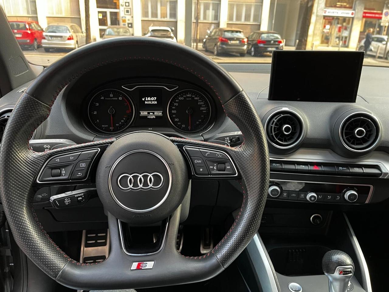 Audi Q2 30 TFSI S line Edition