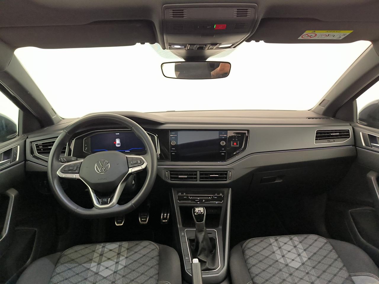 Volkswagen Taigo 1.0 tsi r-line 115cv