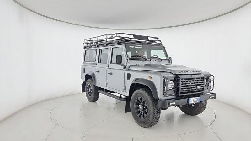 Land Rover Defender 110 2.2 TD4 Station Wagon SE N1 5/7 posti