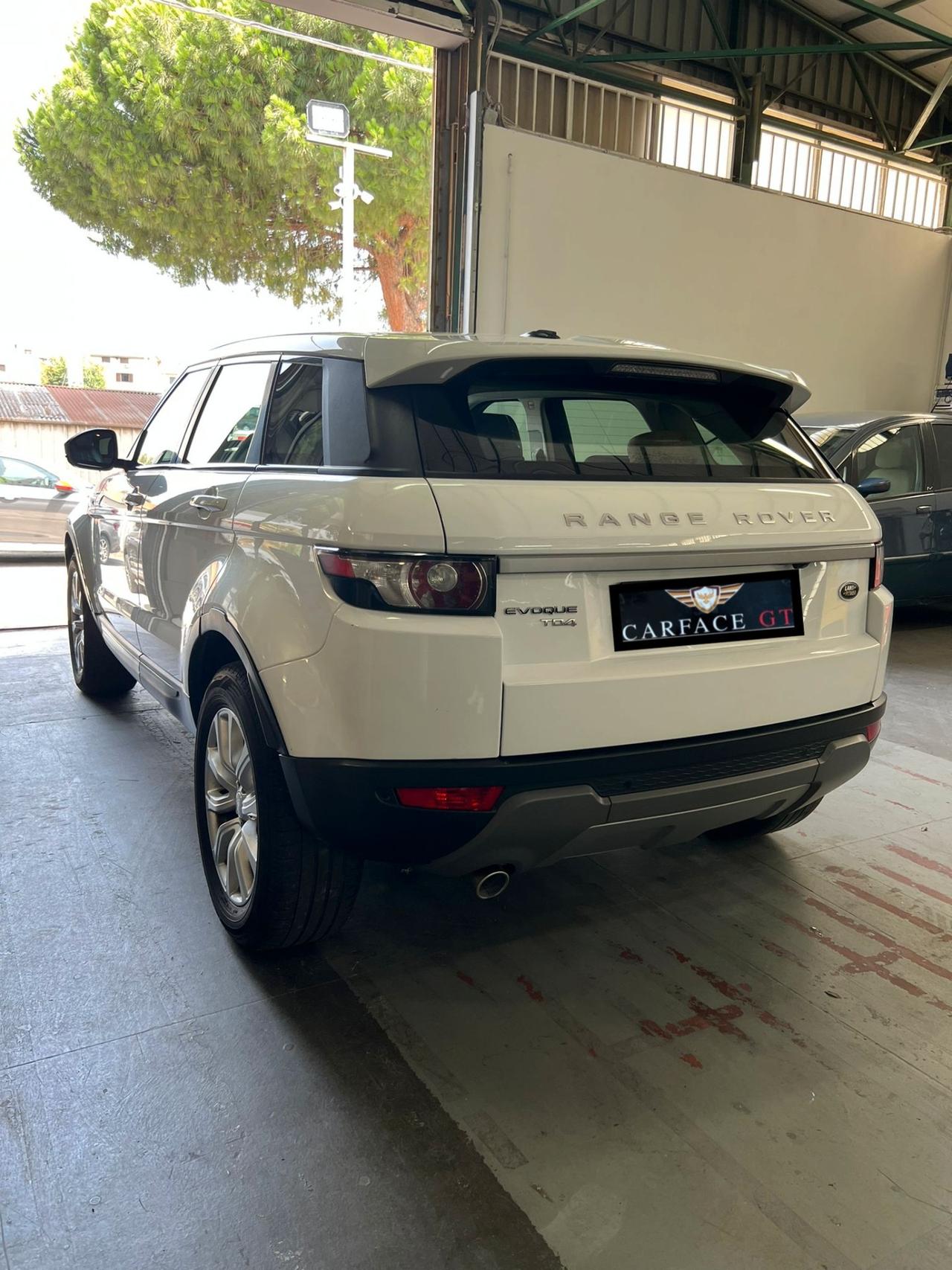 LAND ROVER EVOQUE 2.2 150CV - 2015