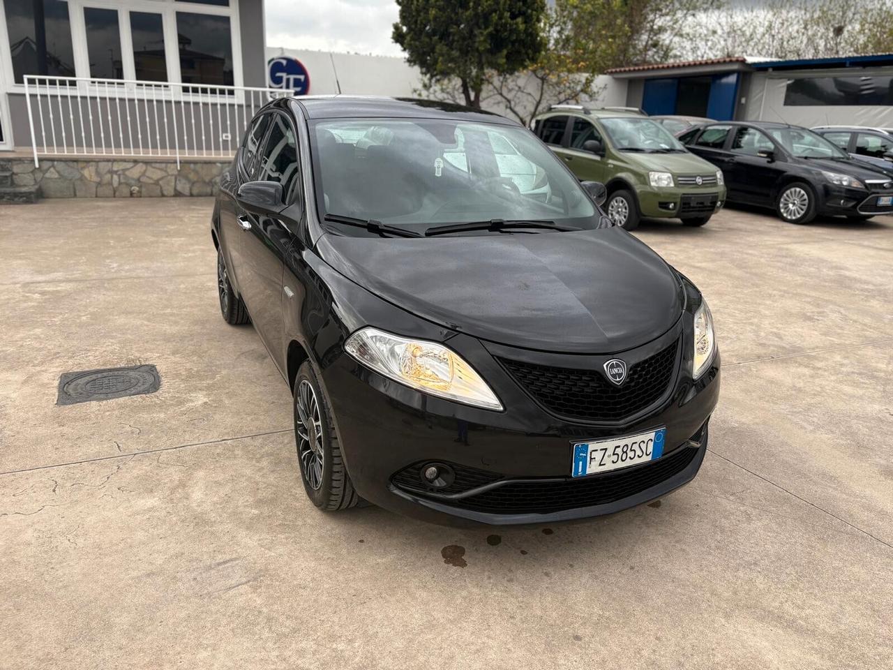 Lancia Ypsilon 1.2 69 CV 5 porte GPL Ecochic Gold