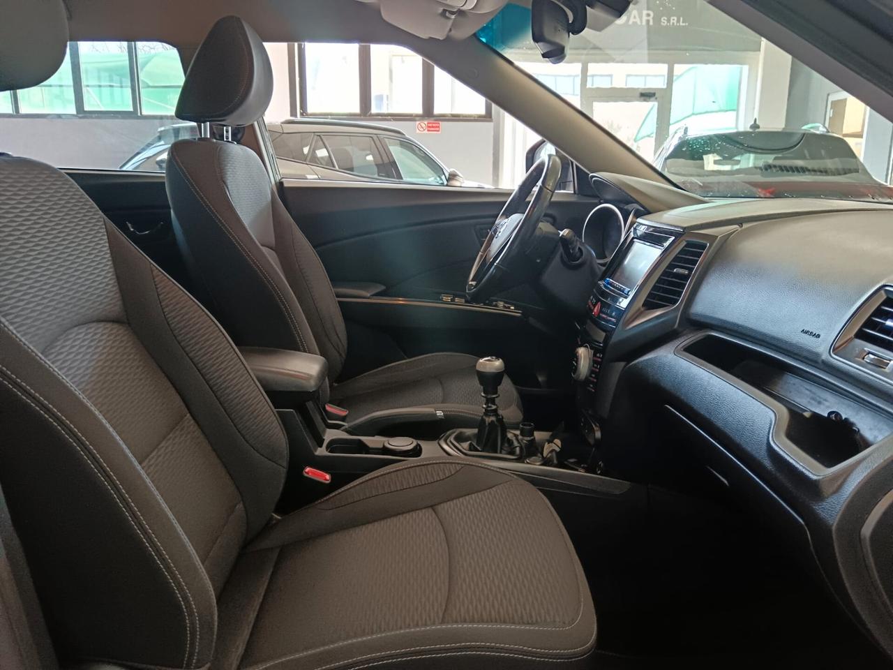 SsangYong XLV Diesel Manuale