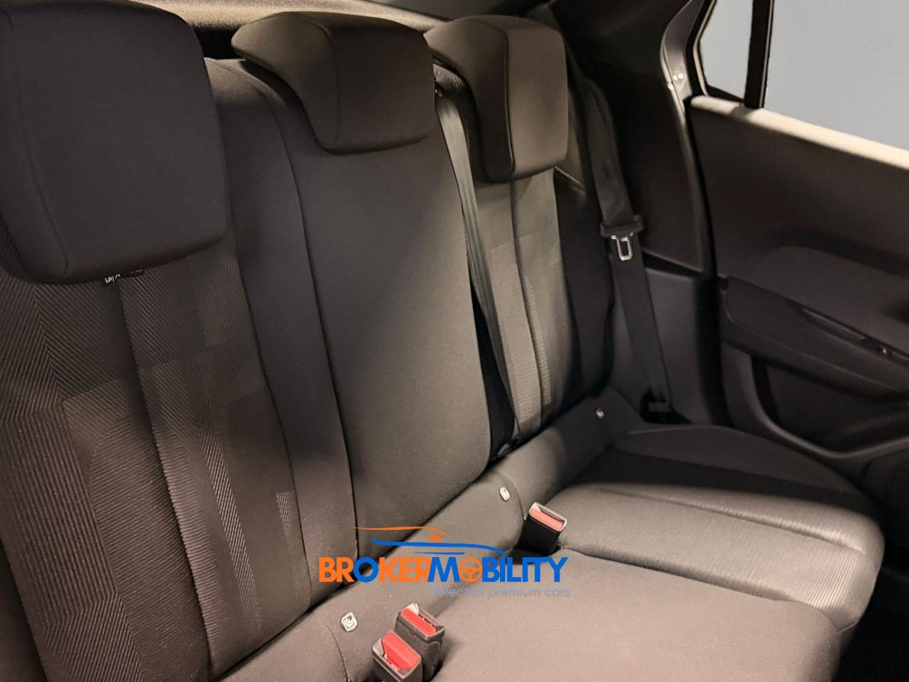 Lancia Ypsilon Hybrid e-DCT