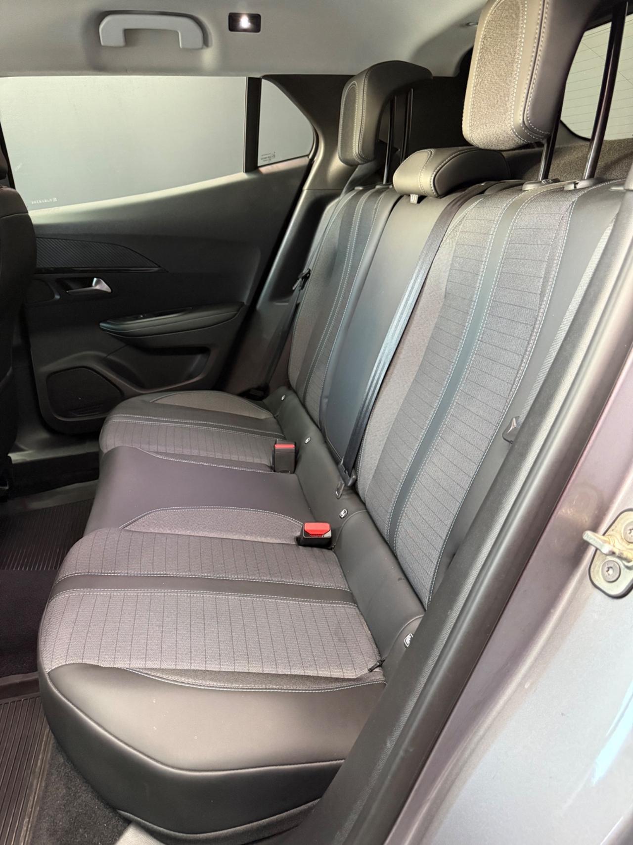 Peugeot 2008 BlueHDi 130 cv EAT8 Allure Pack 2021