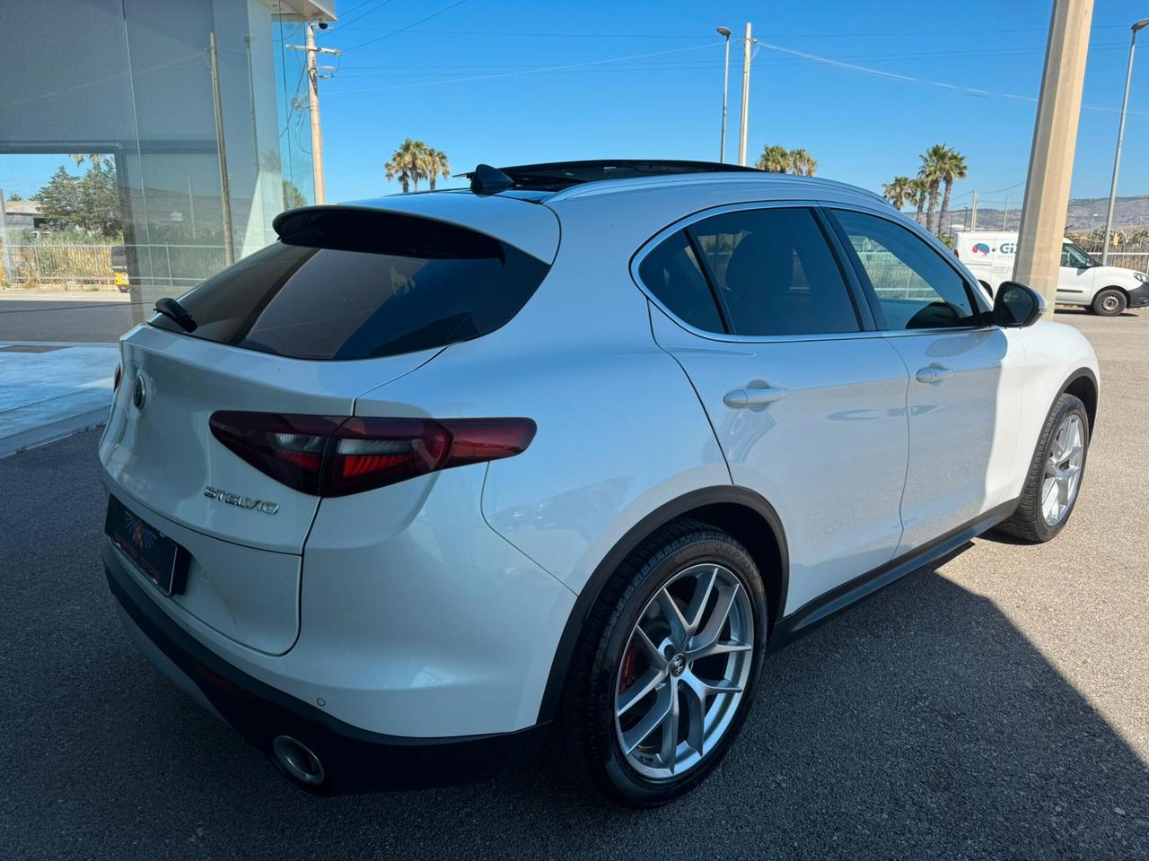 Alfa Romeo Stelvio 2.0 Turbo 200 CV AT8 Q4 Executive con impianto metano