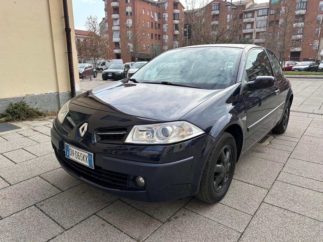 Renault Megane Mégane C-C 1.5 dCi/105CV Exception