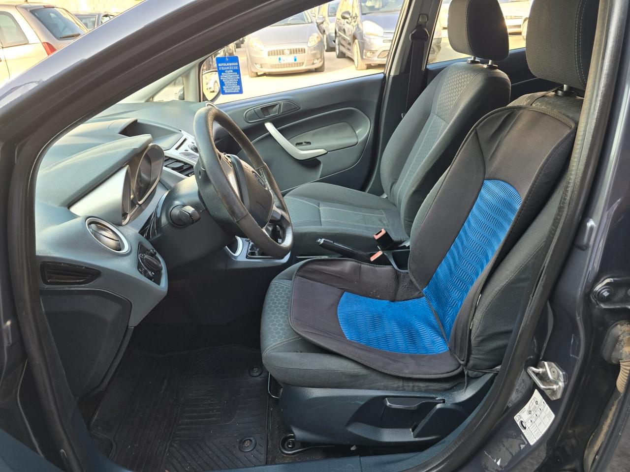 FORD FIESTA 1.4 DIESEL ACCESSORIATA 2010