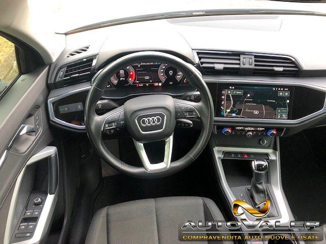 AUDI Q3 35 TDI S tronic Business Advanced