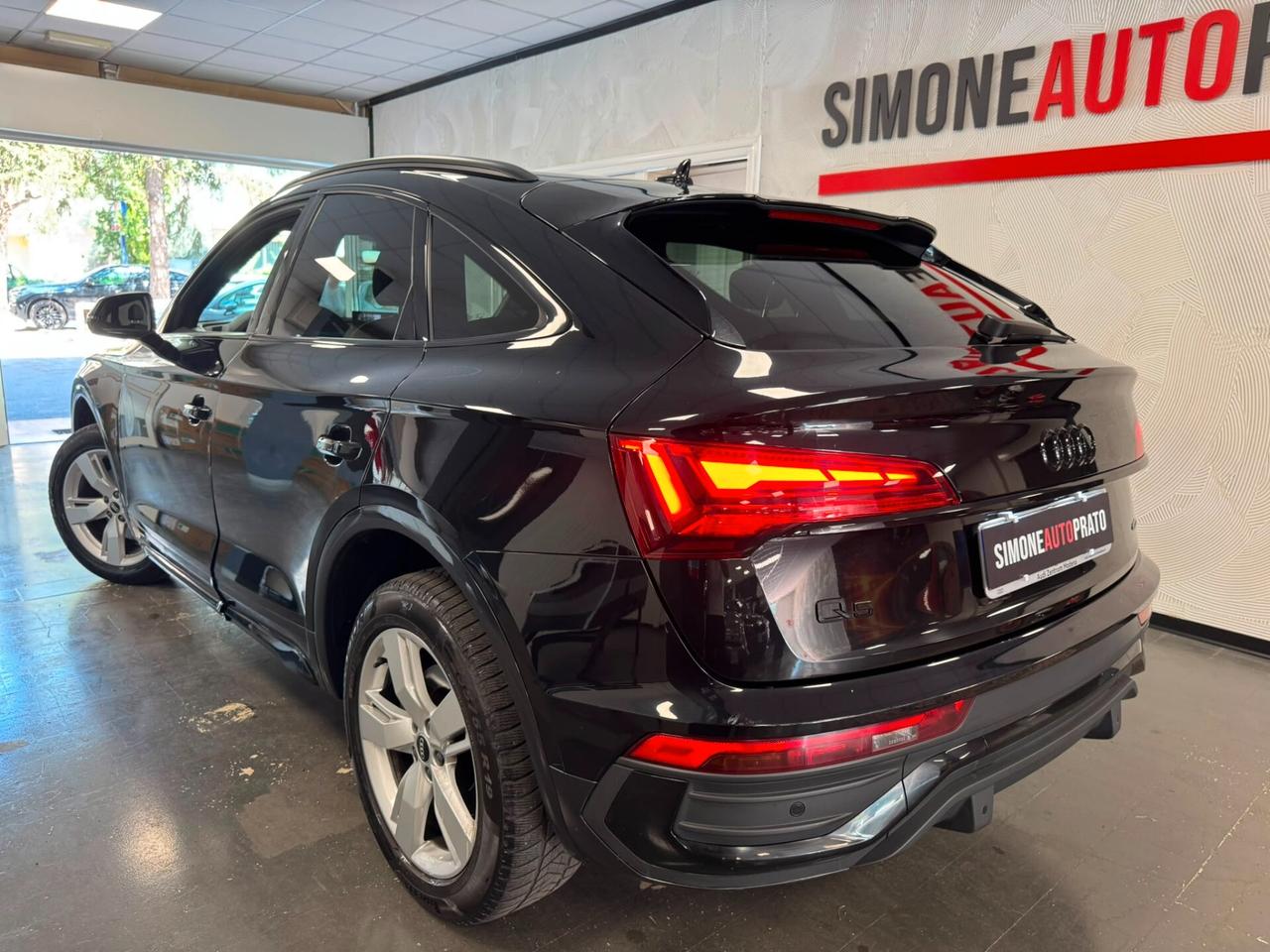 Audi Q5 SPB 40 TDI quattro S tronic Identity Black
