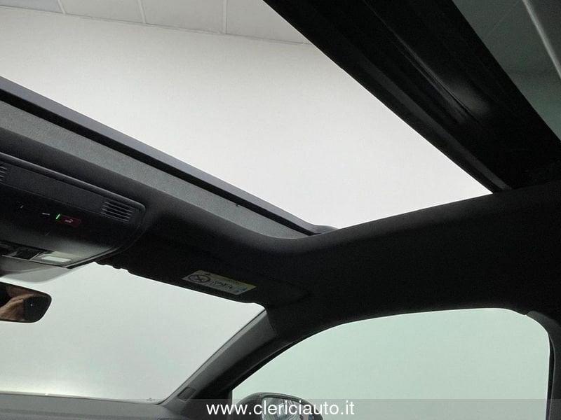 Volkswagen Taigo 1.0 TSI 110 CV R-Line (TETTO)