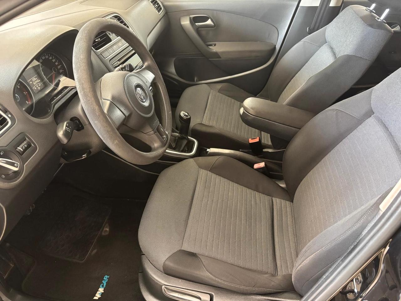 VOLKSWAGEN POLO ANNO 2009 BZ 1.4 ADATTA NEOPATENTATI KM 160 MILA