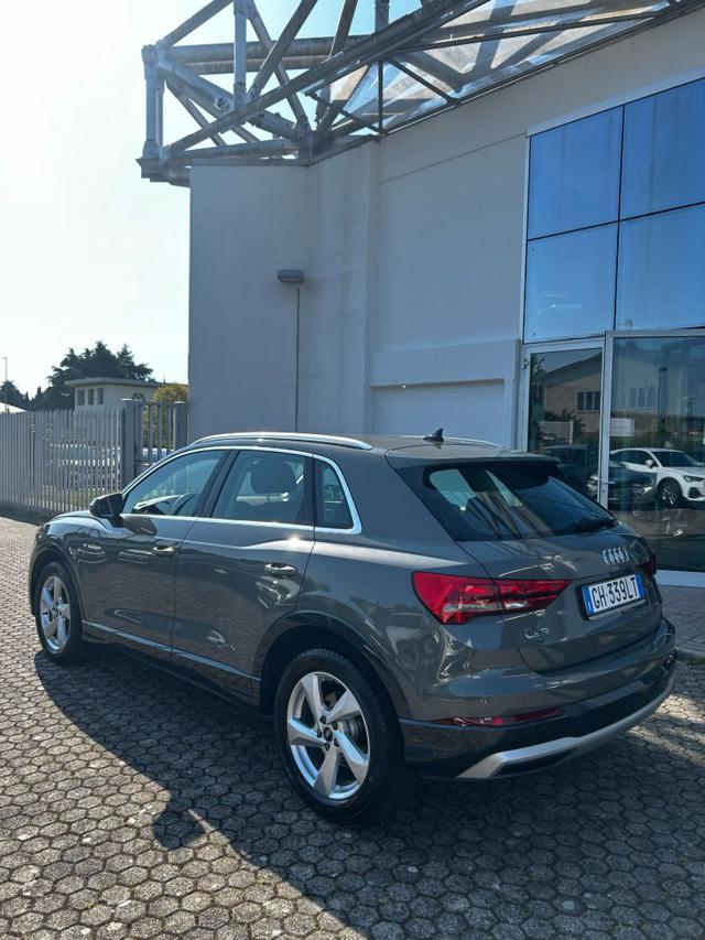 AUDI Q3 35 TDI S tronic Business Advanced