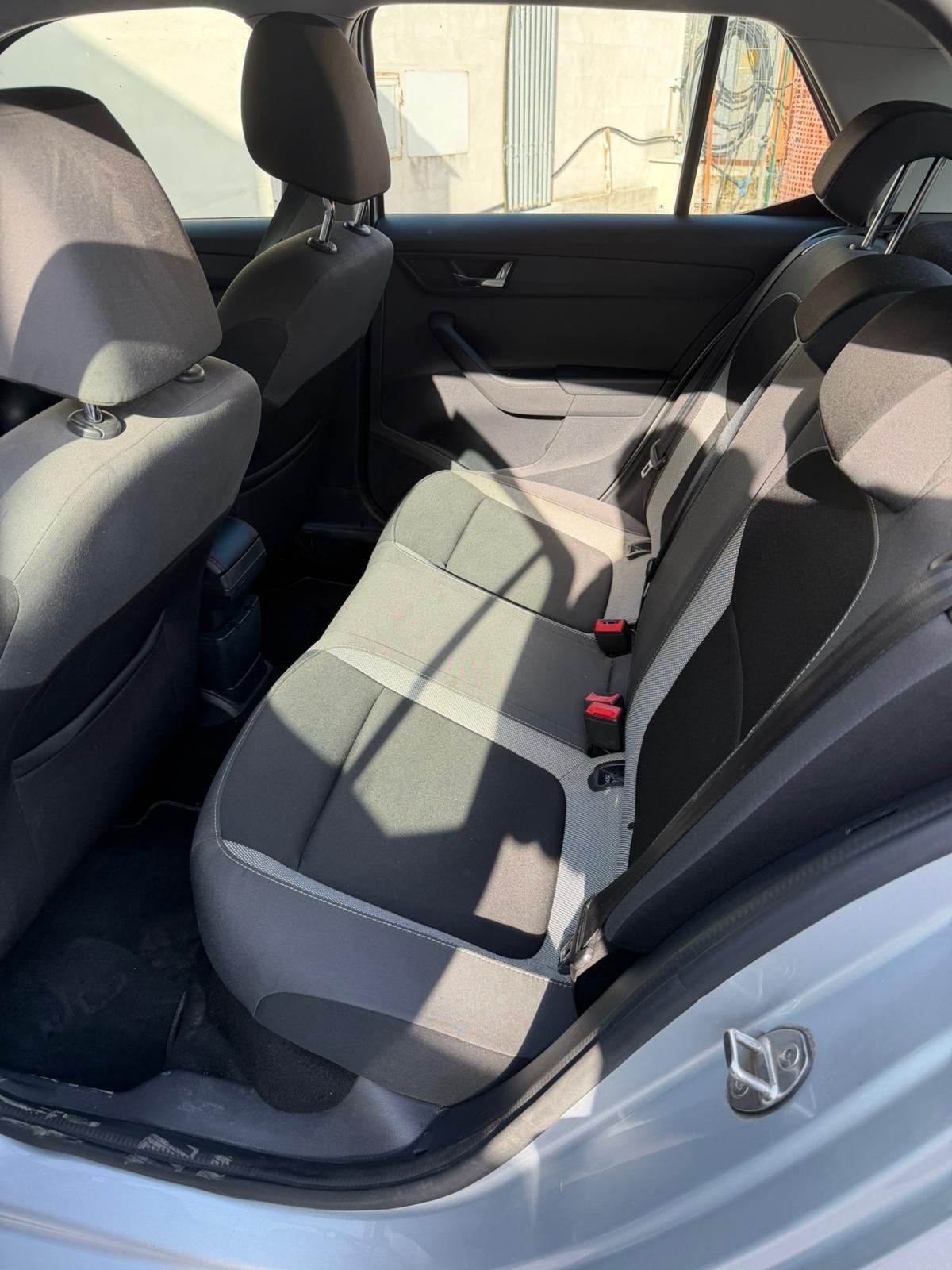 Skoda Fabia 1.0 TSI Color Argento