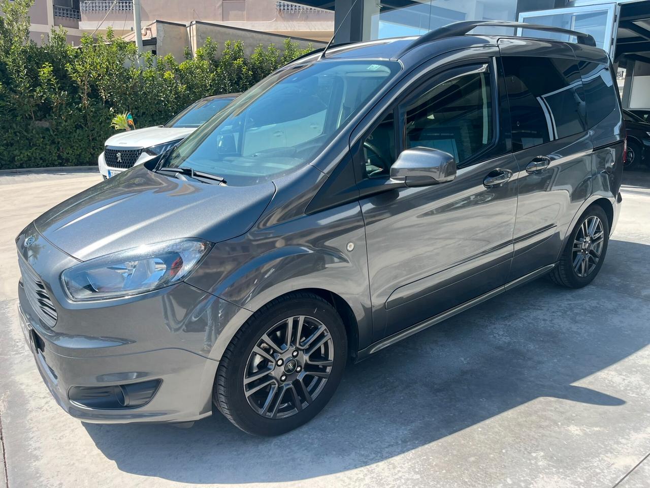 Ford Tourneo Courier Tourneo Courier 1.5 TDCI 100 CV Sport