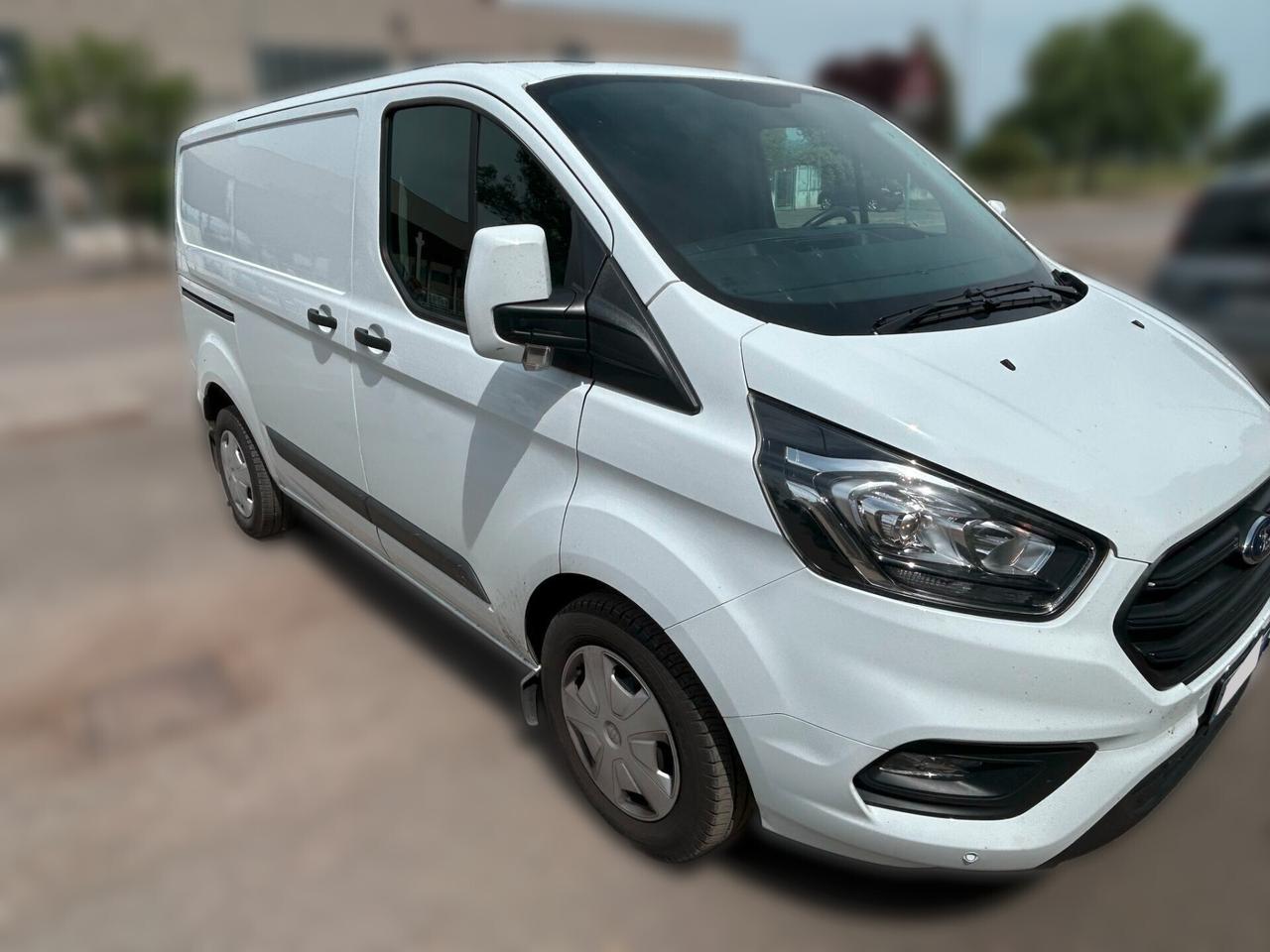 Ford Transit Custom - ANCHE PER NEOPATENTATI
