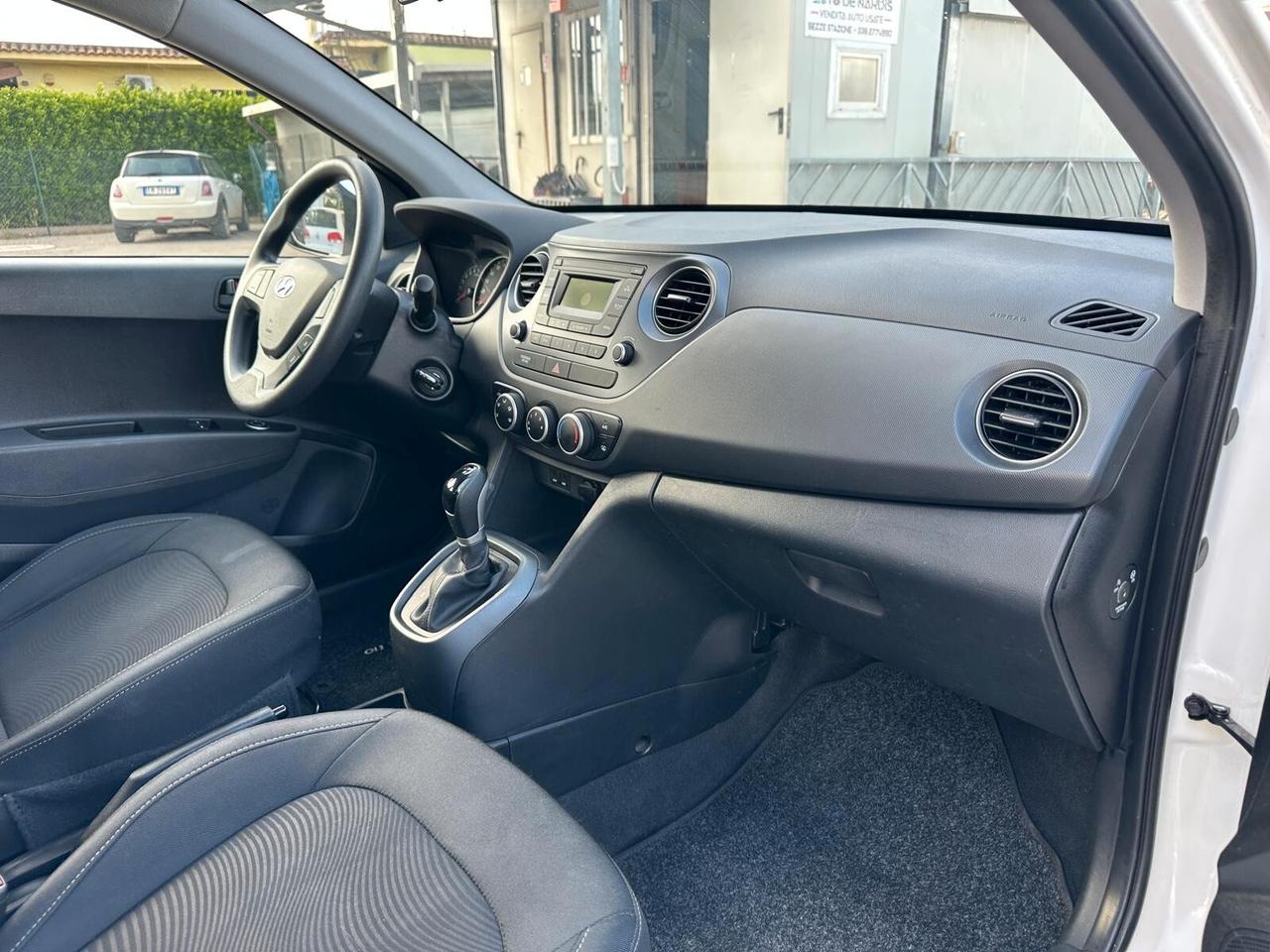 Hyundai i10 Benzina Automatica