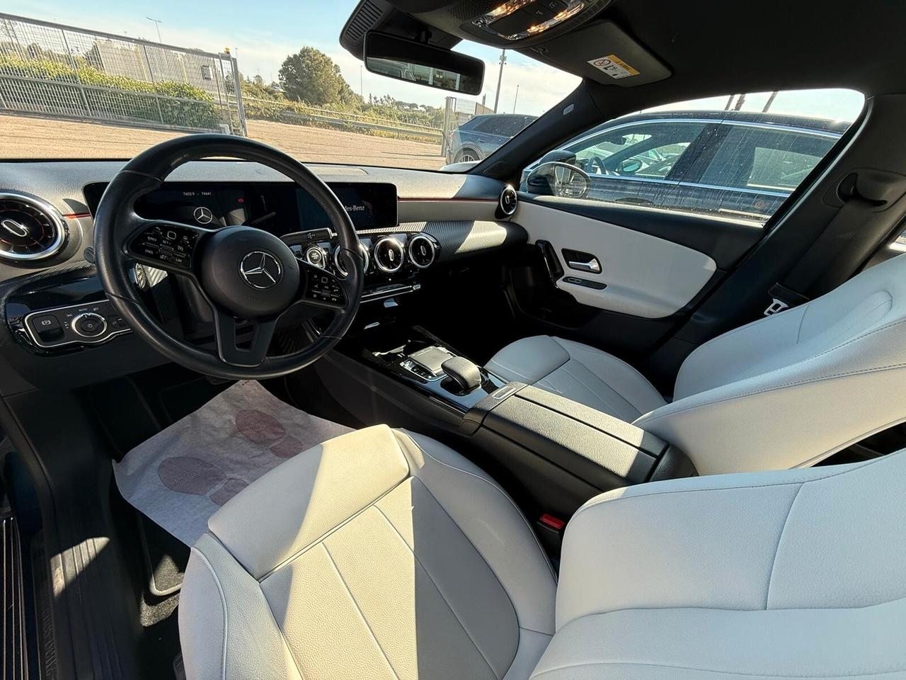 Mercedes-benz A 180 d Automatic Premium C/A