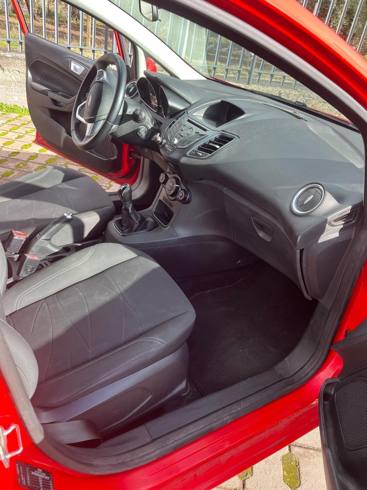 Ford Fiesta 1.5 TDCi 75CV 5 porte ST-Line