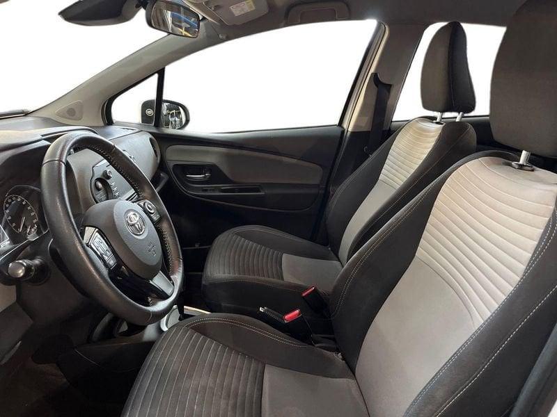 Toyota Yaris III 2017 5p 1.5h Active