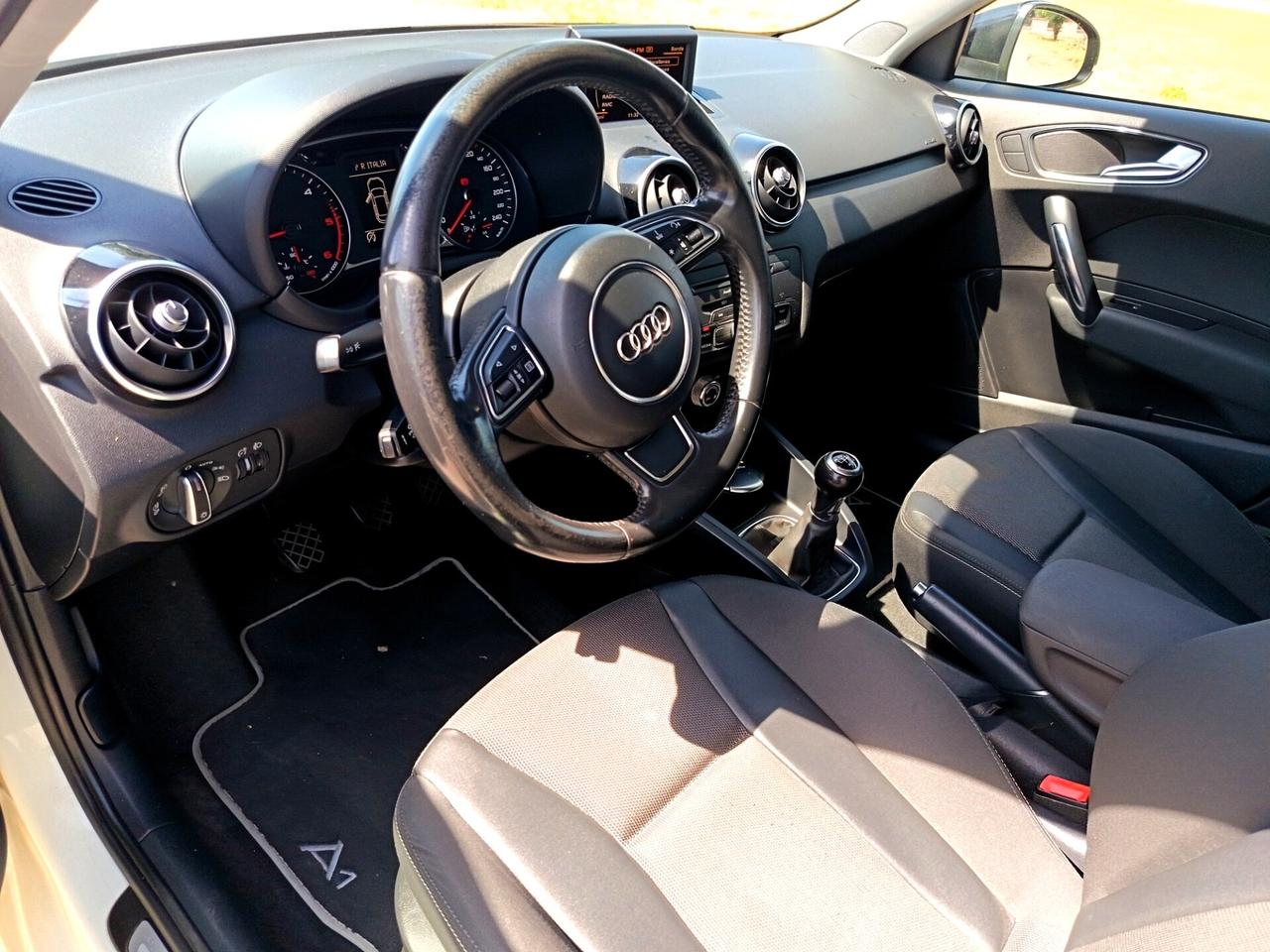 Audi A1 SPB 1.6 TDI Attraction