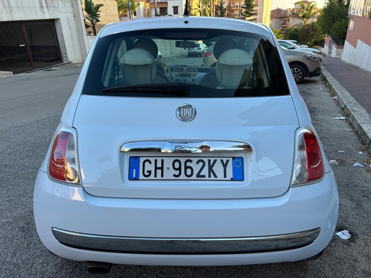 Fiat 500 1.2 Lounge ideale per neo patentati