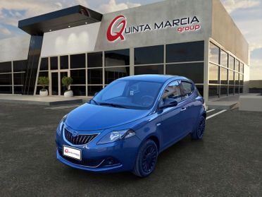 Lancia Ypsilon 1.0 FireFly Hybrid Silver