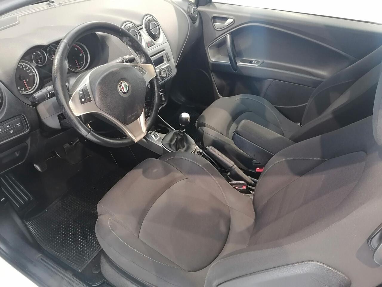 Alfa Romeo MiTo 1.3 JTDm-2 95 CV S&S Distinctive