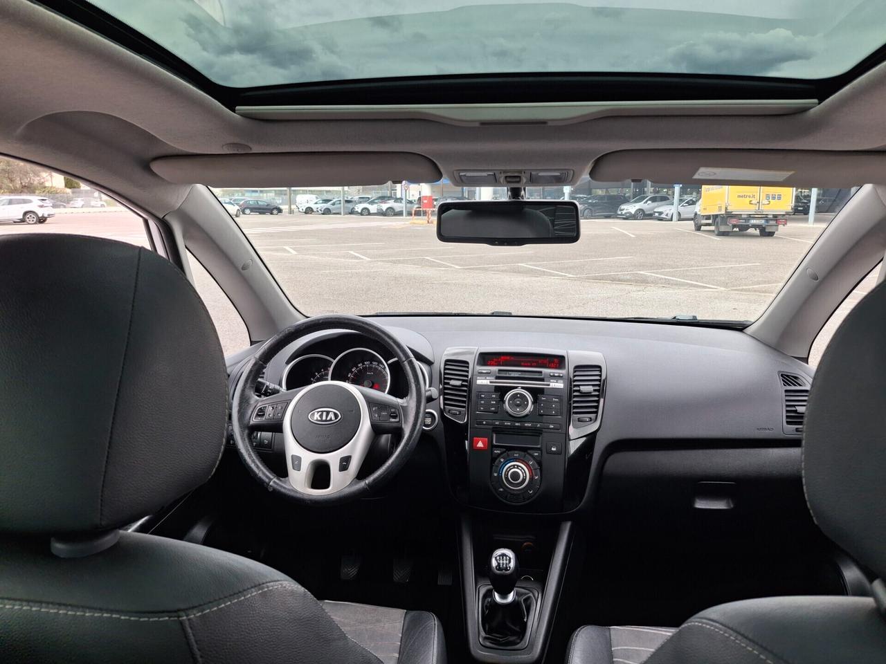 Kia Venga 1.6 CRDi-TETTO PANORAMICO APRIBILE-