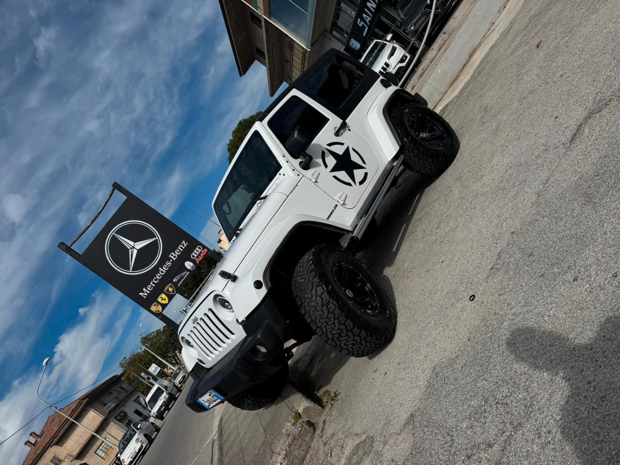 Jeep Wrangler 2.8 CRD 200 cv rialzato garanzia permute