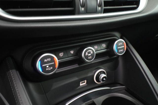 ALFA ROMEO Stelvio Stelvio 2.2 Turbo Diesel 150 CV AT8 - RWD Super