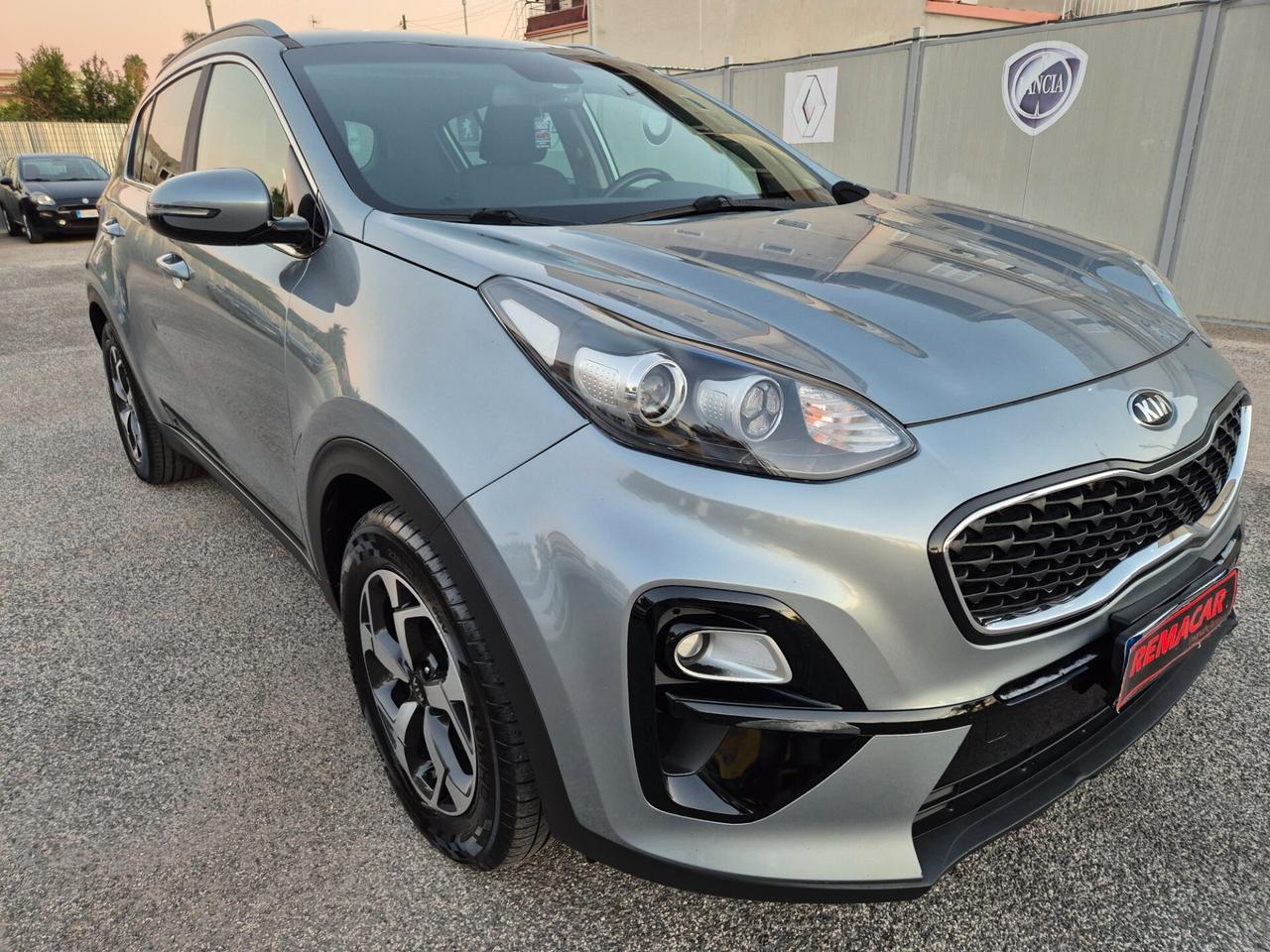 Kia SPORTAGE 1.6 CRDI 136 CV AUTOMATICA RESTAYLING NUOVA FULL 2019