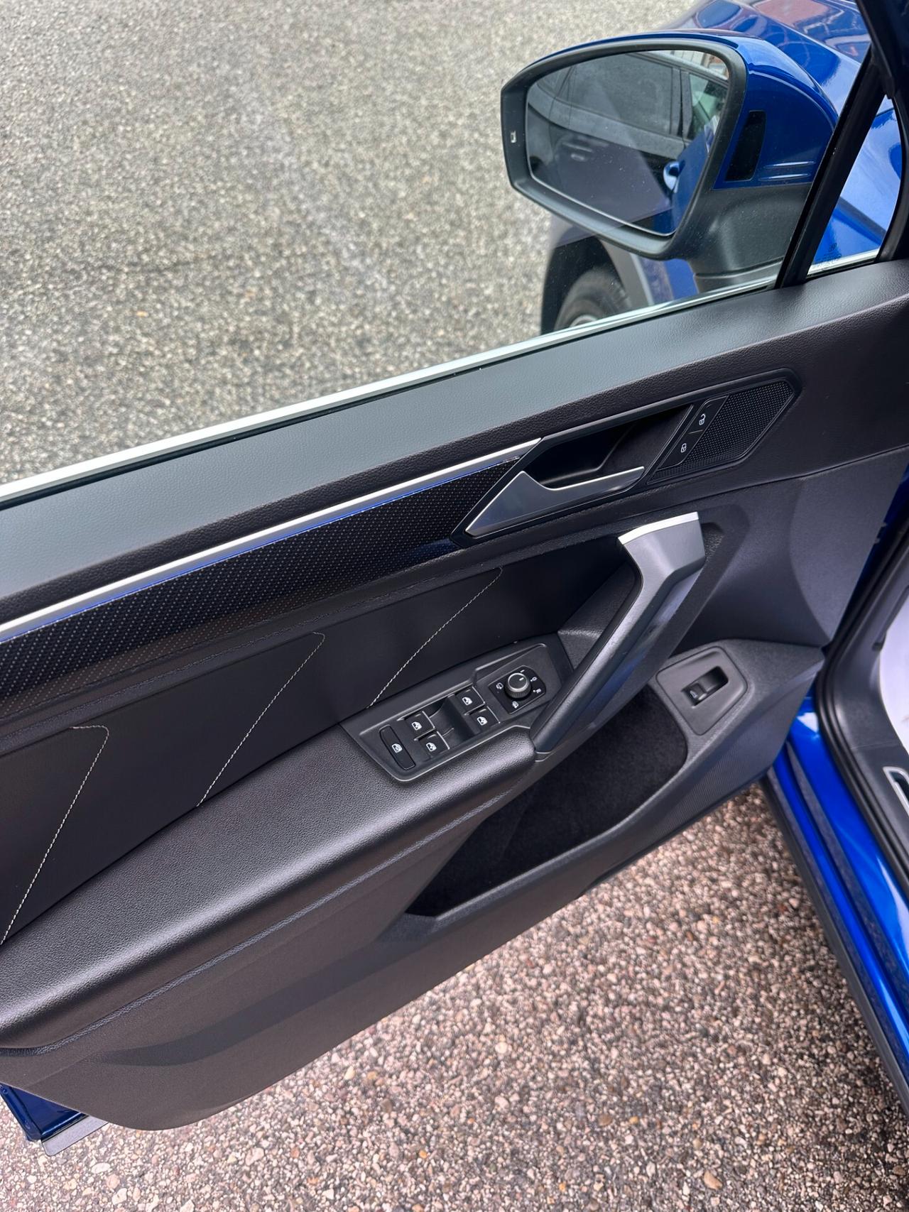 Volkswagen Tiguan 2.0 TDI 150 CV SCR DSG R-Line