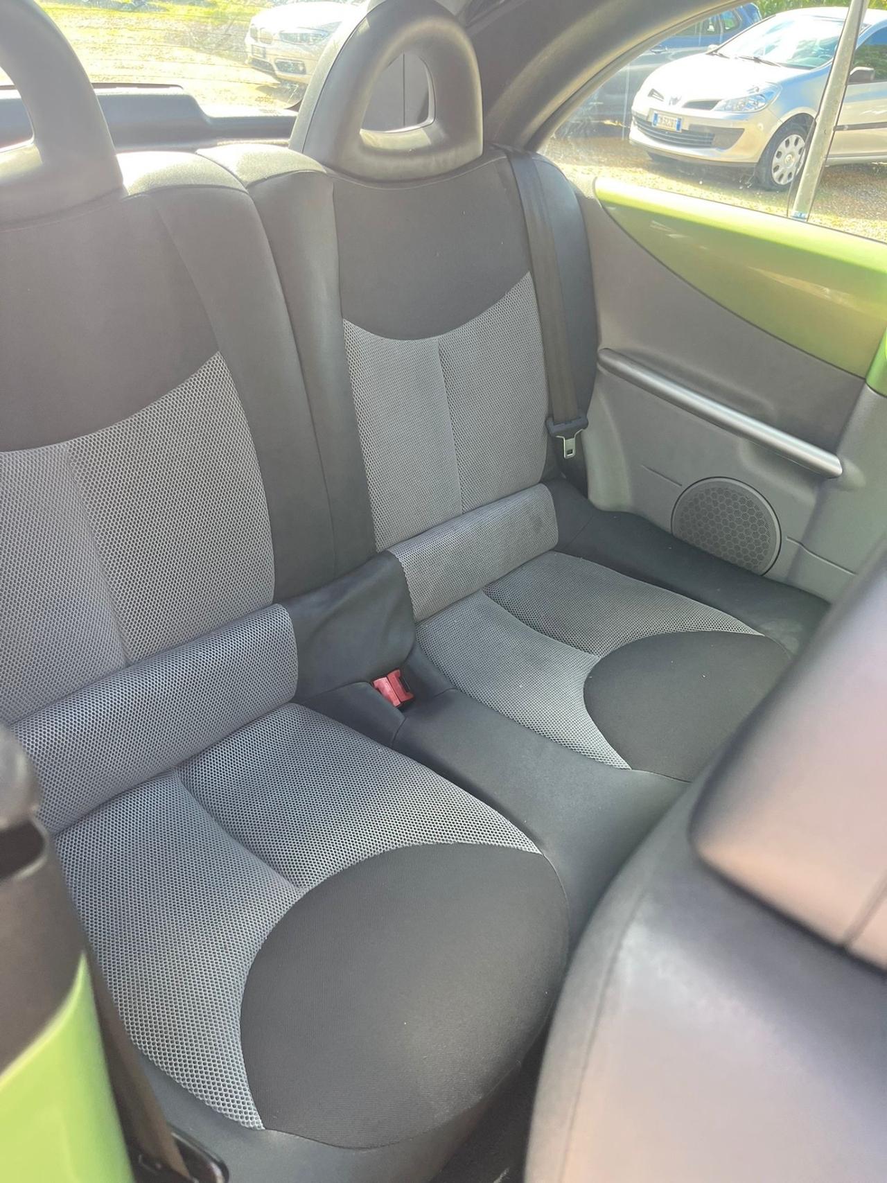 Citroen C3 Pluriel 1.4 HDi 70CV Exclusive