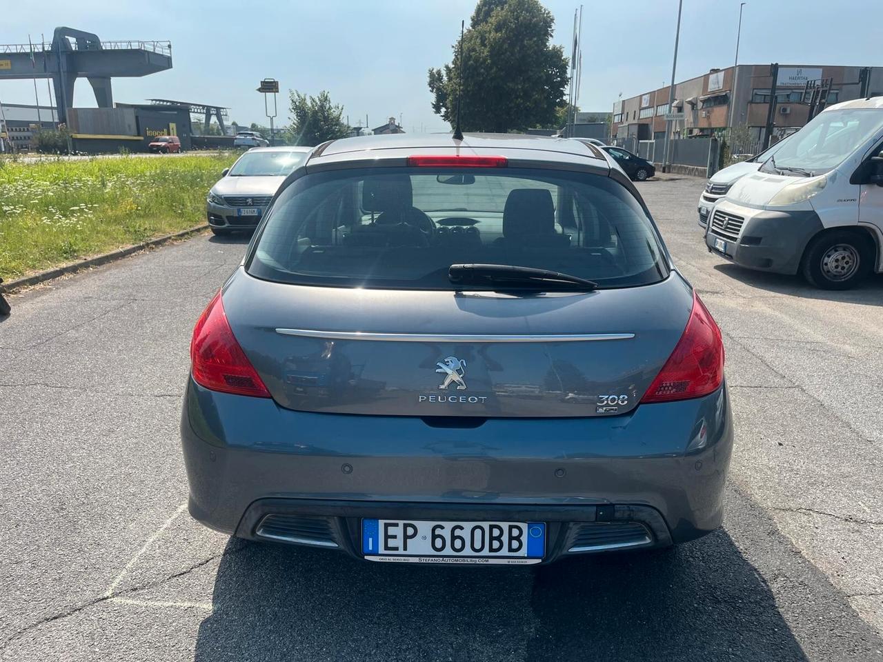 Peugeot 308 1.6 8V e-HDi 112CV 5p.
