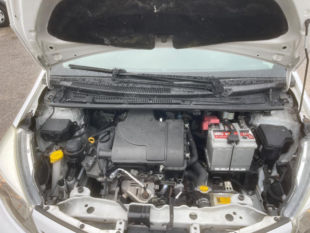 Toyota Yaris 1.0 5 porte Lounge