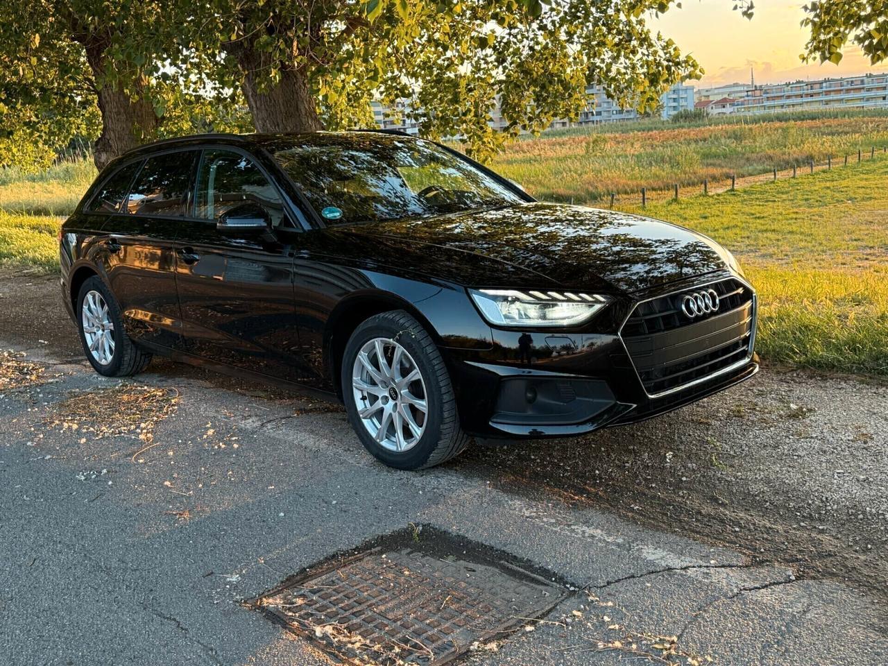 Audi A4 35 TDI/163 CV S tronic Business Advanced Virtual Cokpit