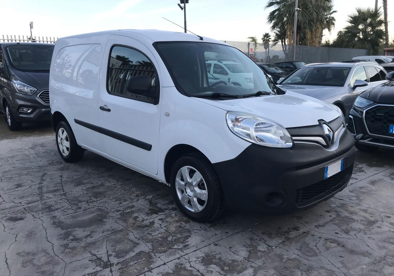 Renault Kangoo 1.5 DCI 75 CV